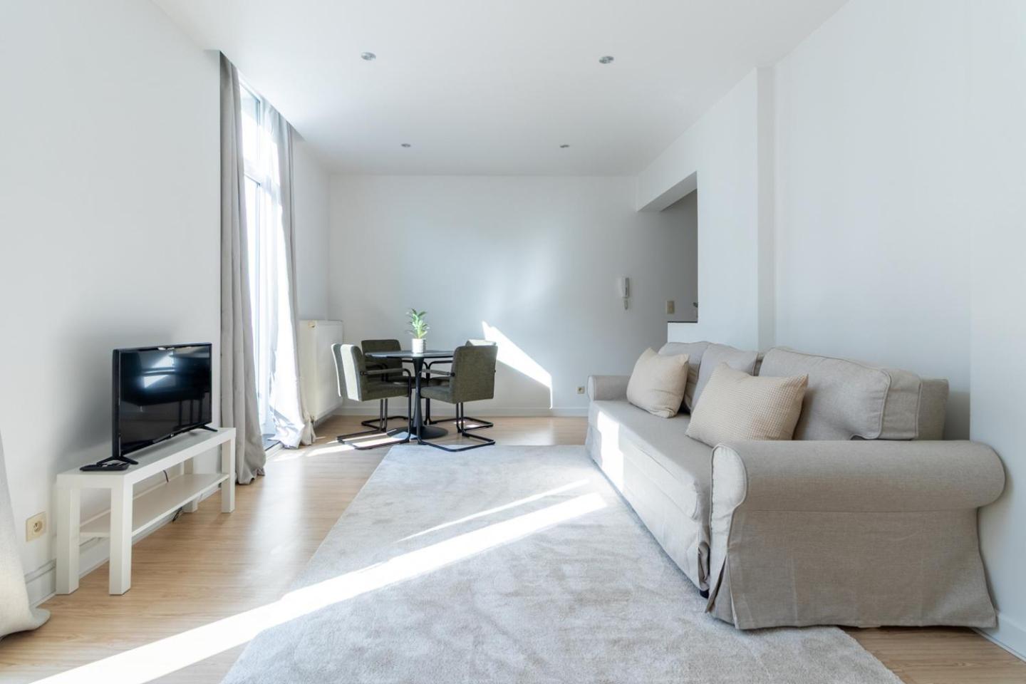 Bright, Spacious Apartments & Perfectly Located In The Heart Of Ghent Exterior photo